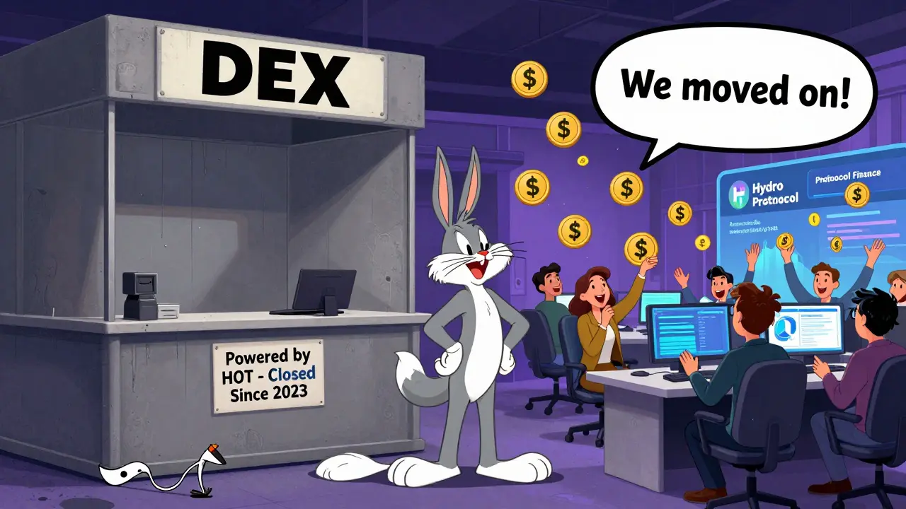 Split-screen: abandoned HOT DEX booth vs. lively HDRO hub with flying coins in Looney Tunes art style.